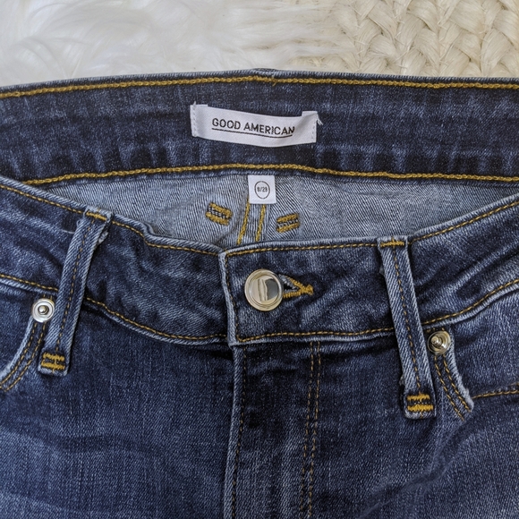 Good American Athletic Stripe Jeans - Picture 4 of 6